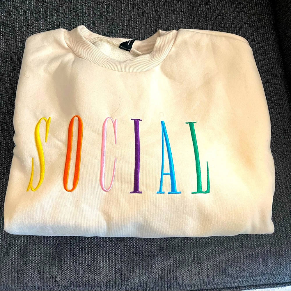 Sweatshirt